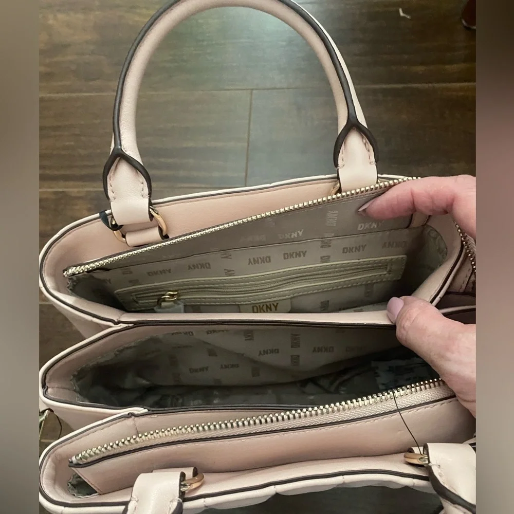 DKNY Pink Paige Medium Satchel NWT - Picture 5 of 16